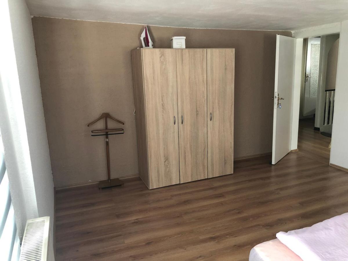 Apartment Seven's I *